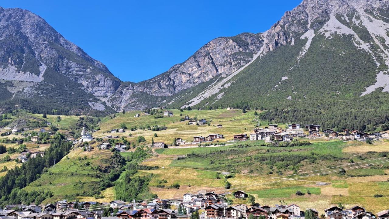 Residence Raethia Tra Bormio E Livigno Pradelle Exterior photo